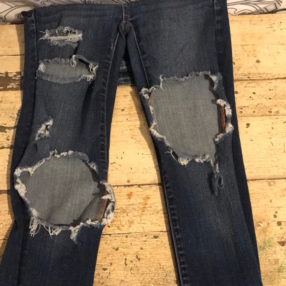 American Eagle Jeans - Picture 2 of 8